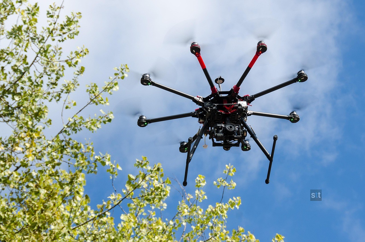 Alt image -https://content.stockstotrade.com/wp-content/uploads/2026/06/kulr-technology-jumps-as-defense-drone-deal-and-new-cfo-signal-shift.jpg