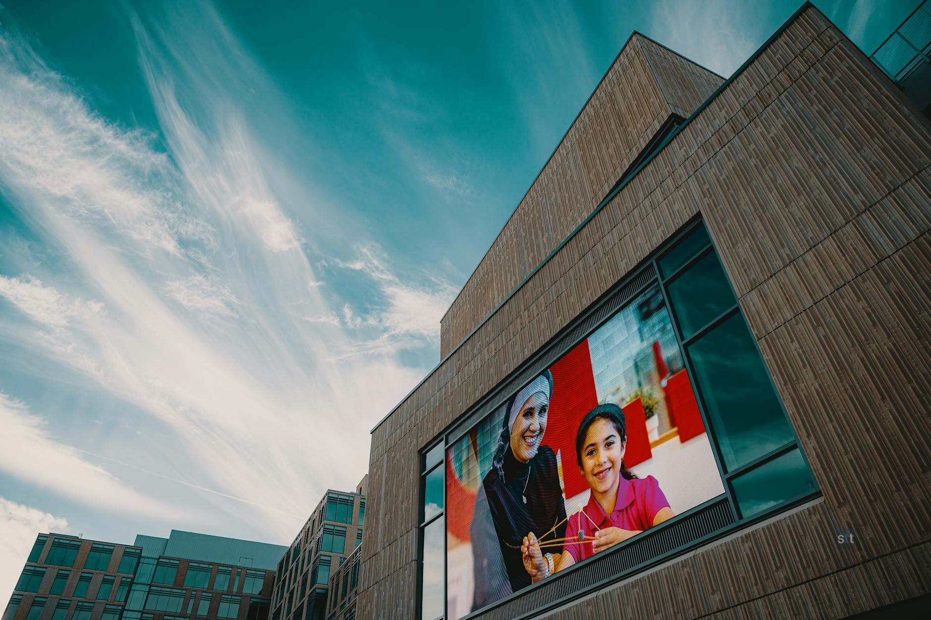 Alt image -https://content.stockstotrade.com/wp-content/uploads/2026/06/mntn-rises-as-hubspot-upwave-deals-turbocharge-ctv-data.jpg