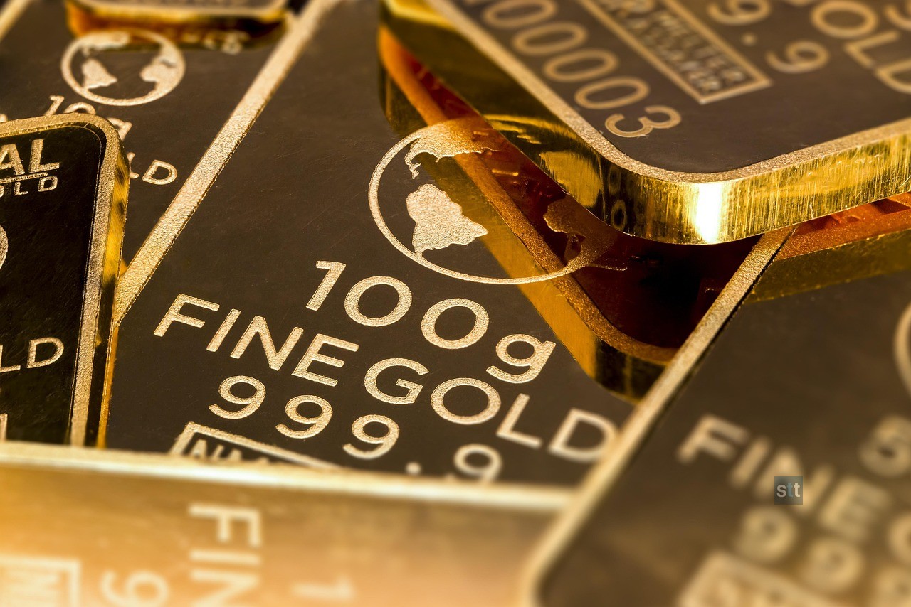 Alt image -https://content.stockstotrade.com/wp-content/uploads/2026/09/gold-slides-after-revenue-miss-but-analysts-stay-positive.jpg
