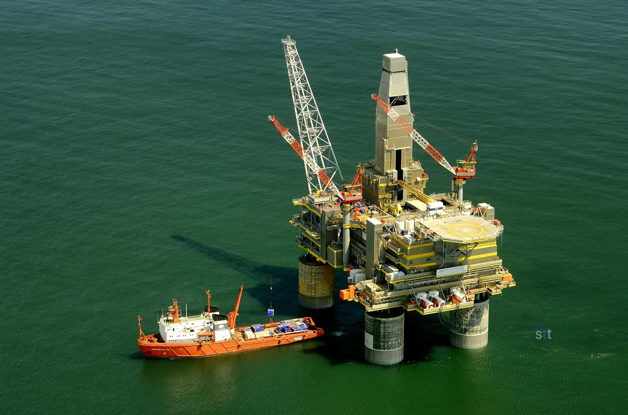 Alt image -https://content.stockstotrade.com/wp-content/uploads/2026/10/diamondback-energy-stock-climbs-as-wall-street-lifts-price-targets.jpg