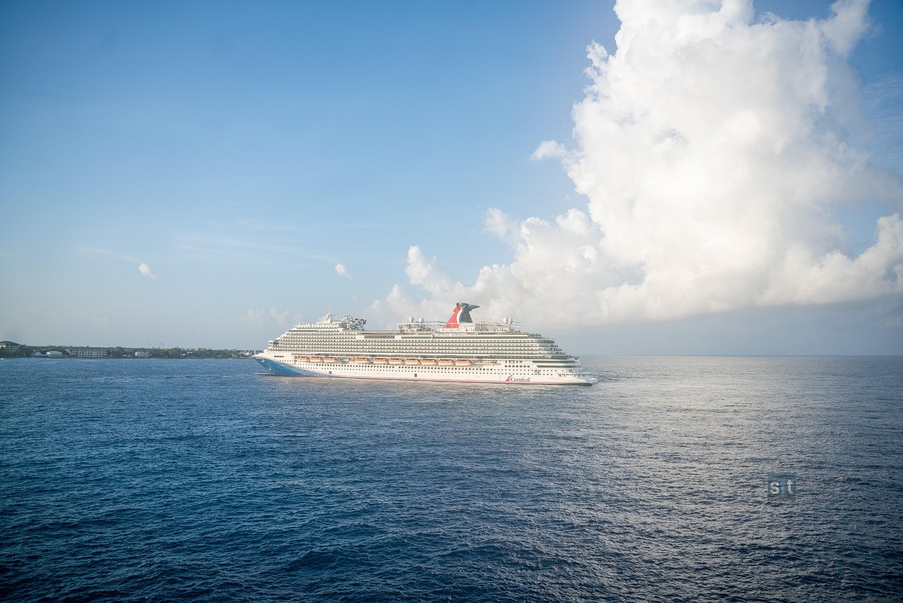 Alt image -https://content.stockstotrade.com/wp-content/uploads/2026/10/norwegian-cruise-line-holdings-stock-resets-as-debt-demand-and-targets-collide.jpg