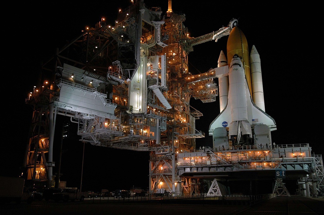 Alt image -https://content.stockstotrade.com/wp-content/uploads/2026/10/spcx-slides-as-spacex-faces-new-competitive-and-geopolitical-heat.jpg