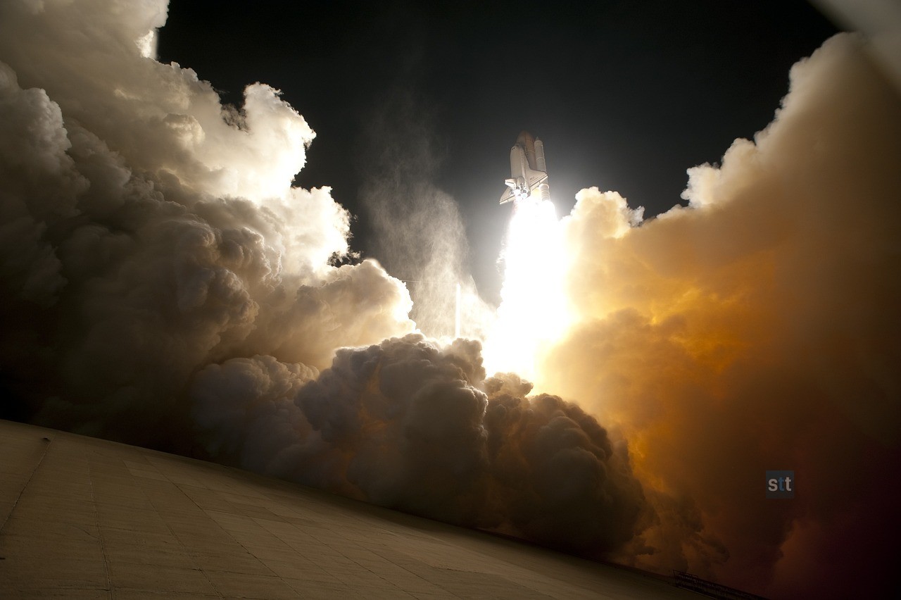 Alt image -https://content.stockstotrade.com/wp-content/uploads/2026/10/spcx-stock-rallies-as-spectrum-deals-and-ai-push-draw-traders.jpg