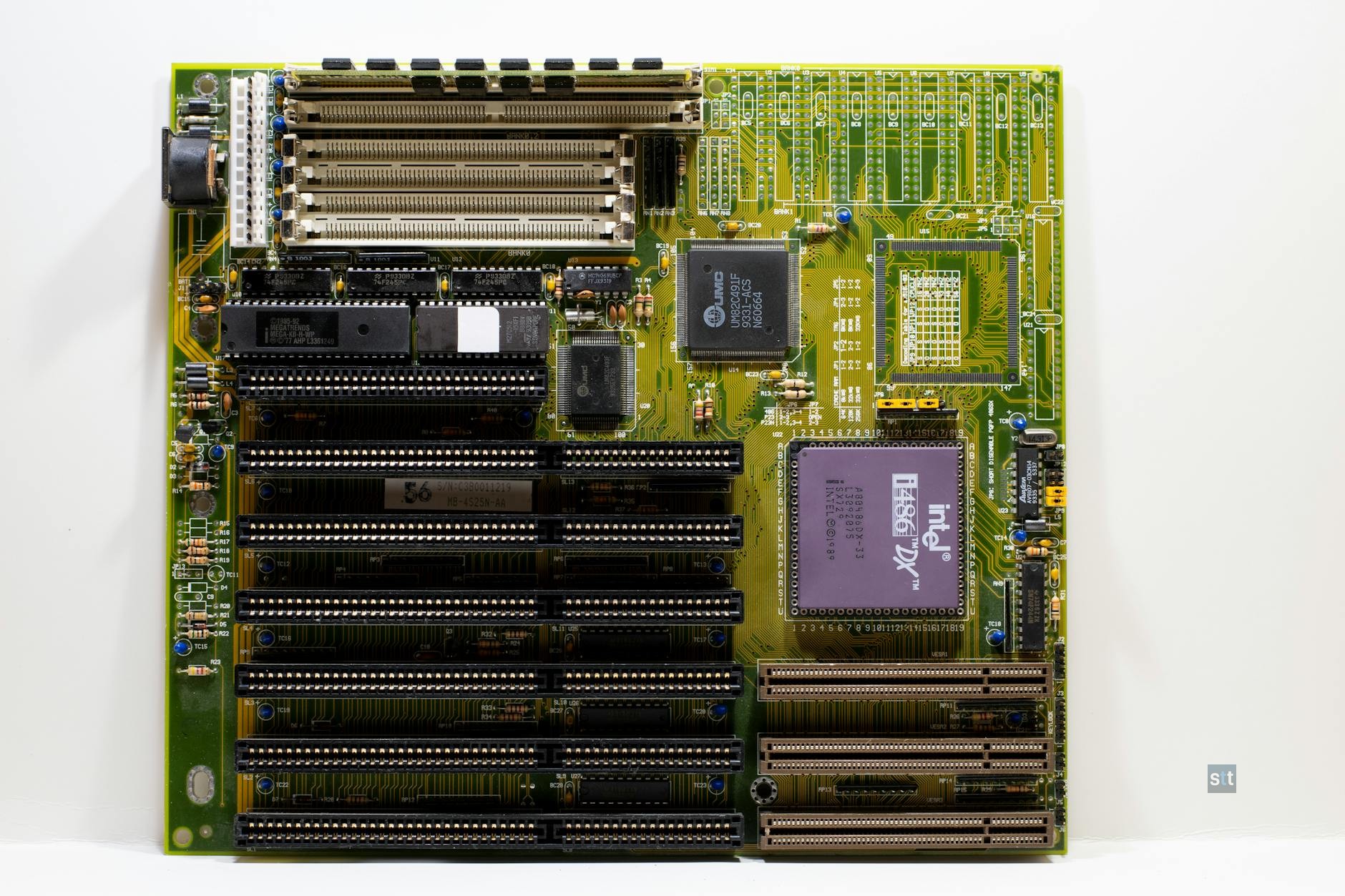 Alt image -https://content.stockstotrade.com/wp-content/uploads/2026/10/tsem-stock-gains-focus-as-semtech-expands-ai-chip-deal.jpg