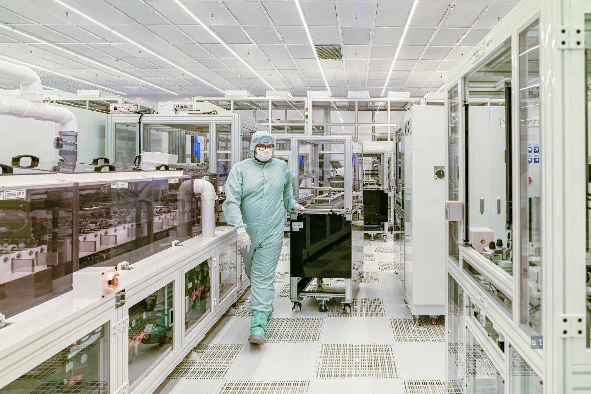 Alt image -https://content.stockstotrade.com/wp-content/uploads/2026/10/ymat-stock-surges-as-houston-expansion-fuels-trading-frenzy.jpg